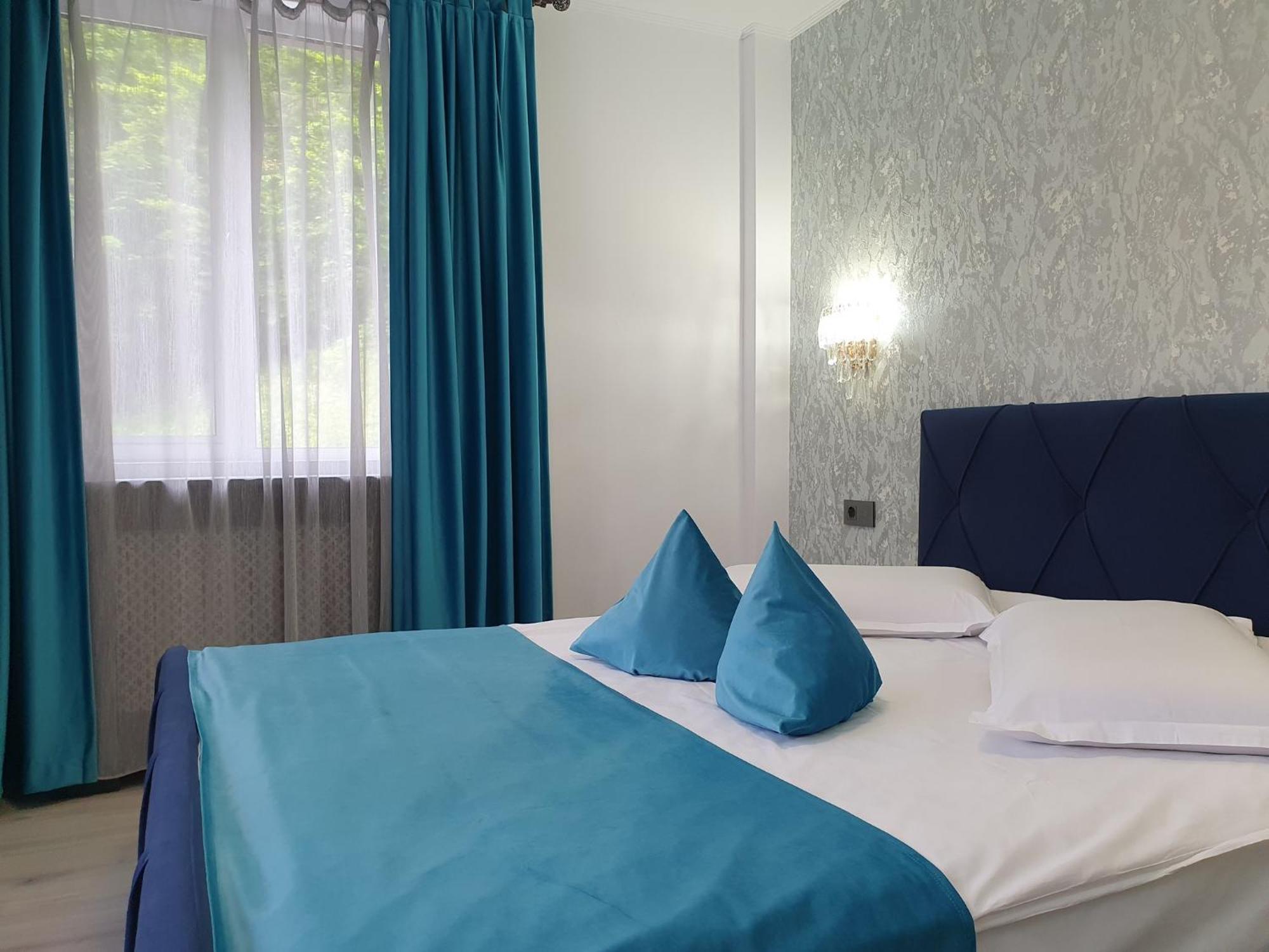 Hotel Irish House 3*